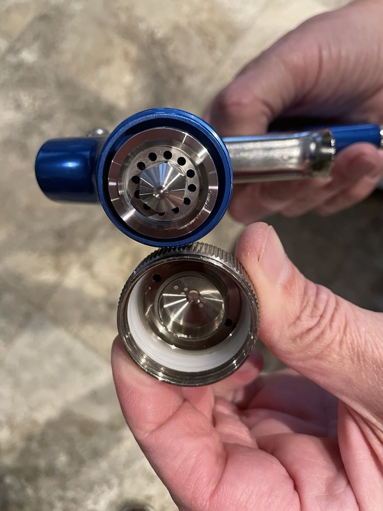 Devilbiss CVI Lightweight Gravity Feed Spray Gun