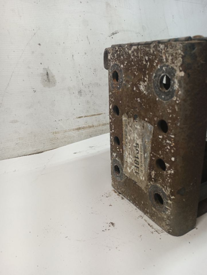 Protech Chain Hanger (12733226