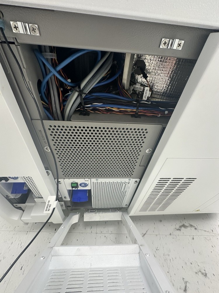 Abbott Alinity i Clinical Chemistry & Immunology Analyzer