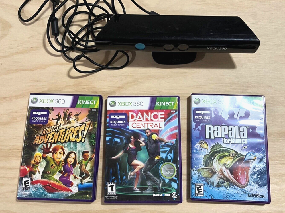 XBox 360 Kinect Sensor and game Lot - Microsoft - TESTED