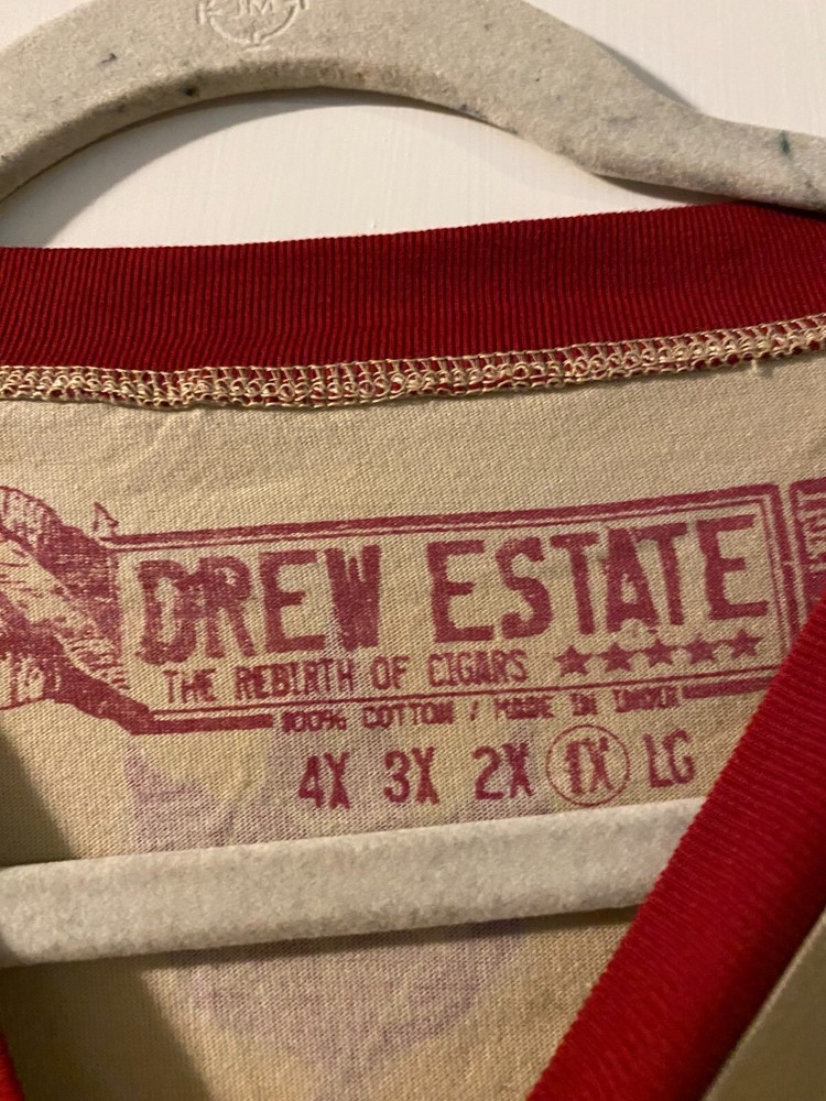Chateau Real Cigar Tshirt Size XL