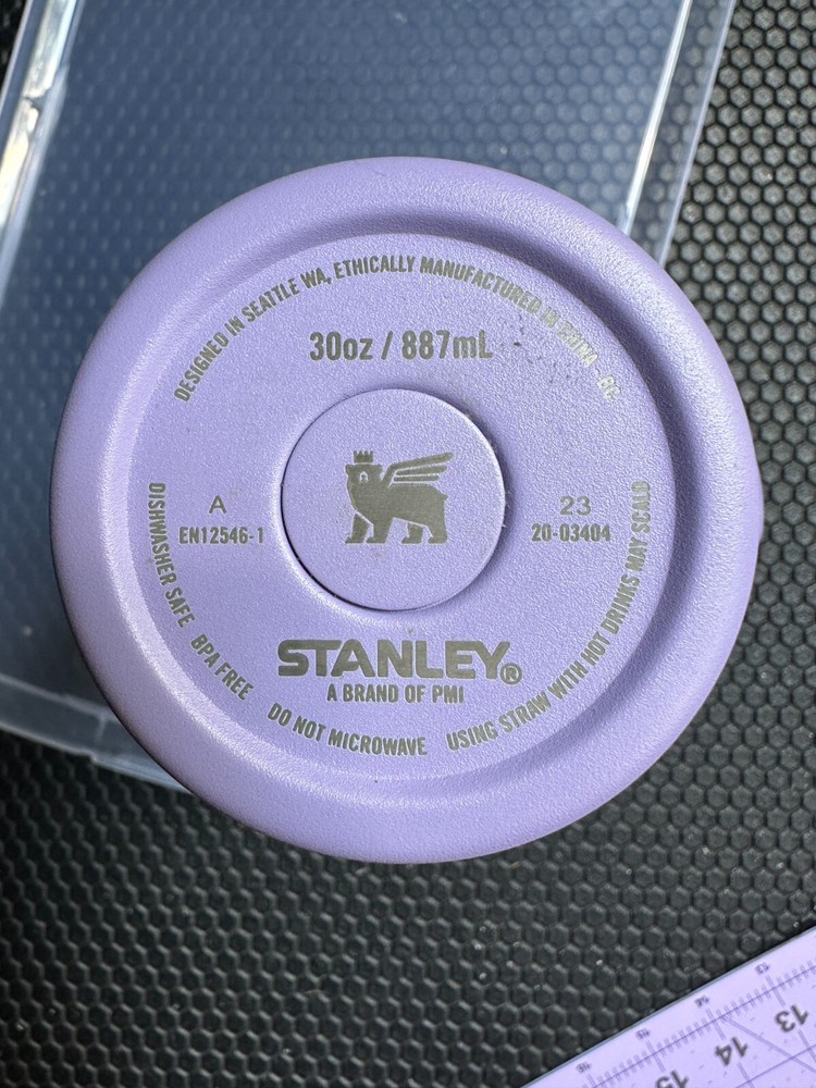 Stanley Quencher 30 oz., Lavender - Excellent Condition