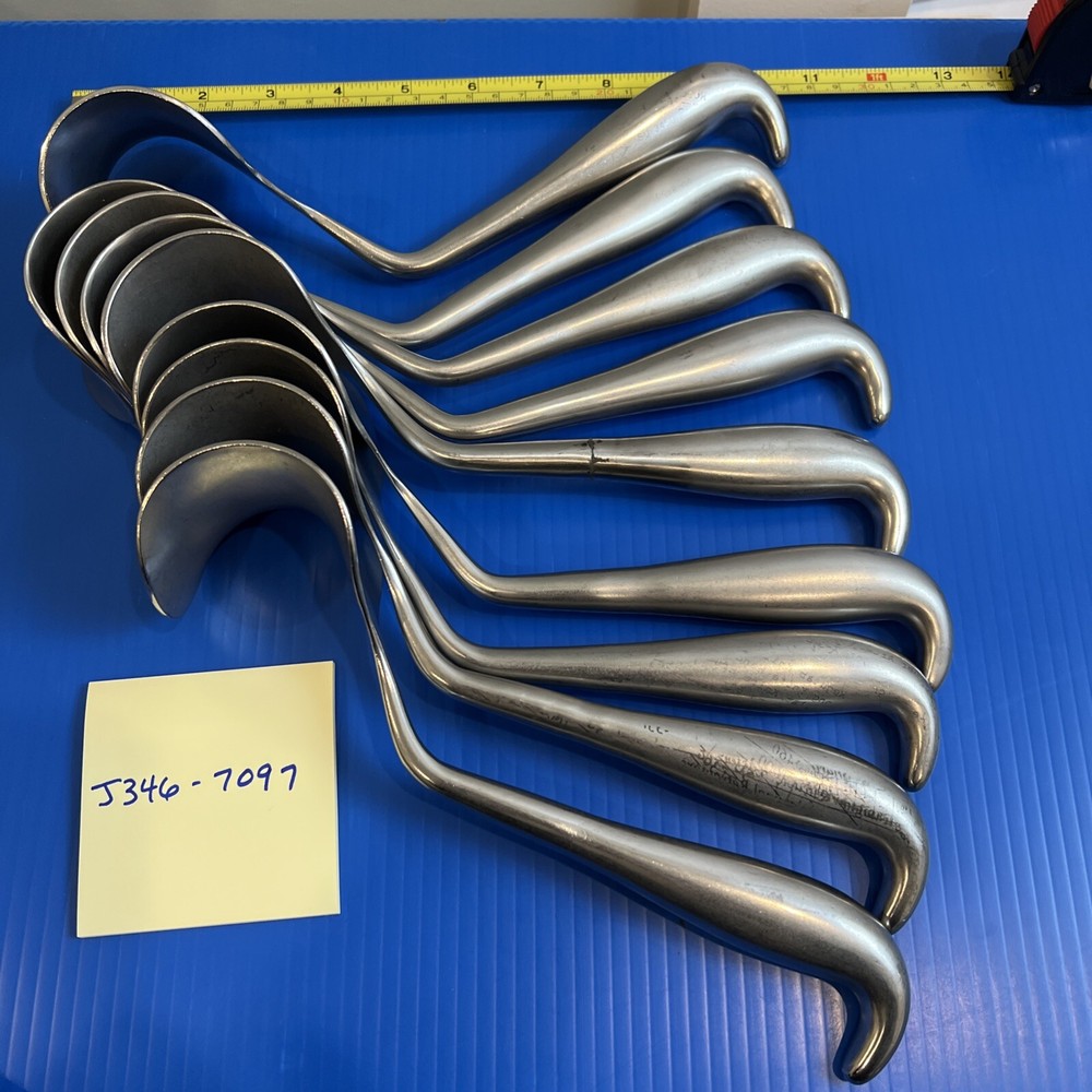 V. Mueller SU3450 C. W. Mayo Abdominal Retractor