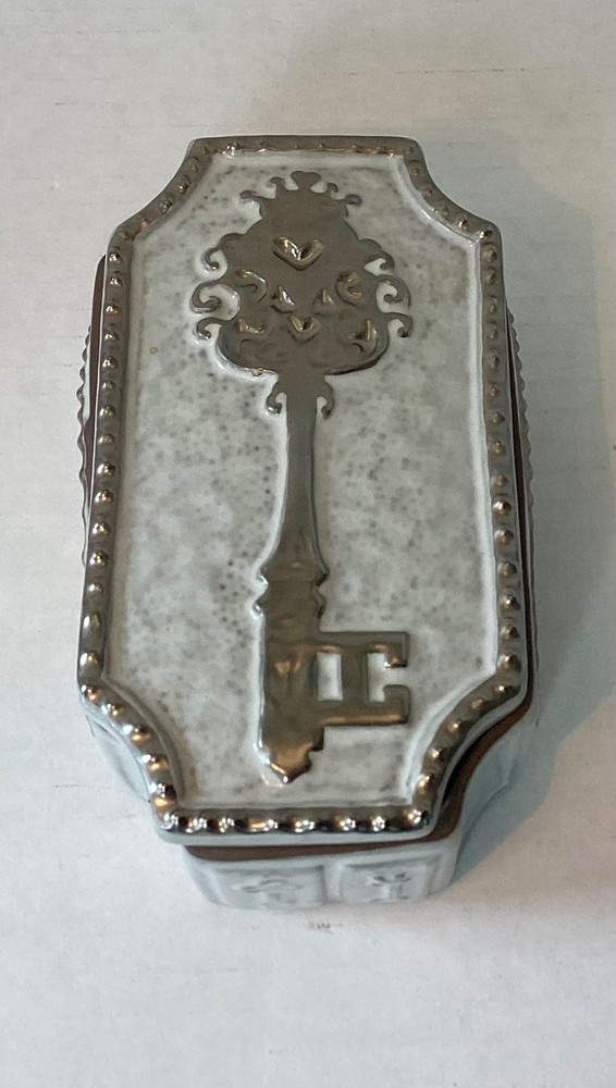 Jonathan Adler Utopia key box - retired
