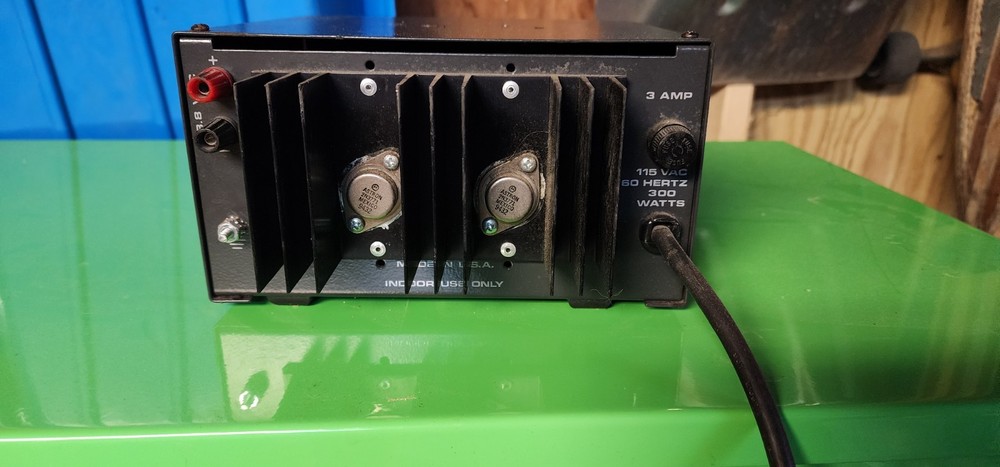 Astron RS12A Power Supply - Black