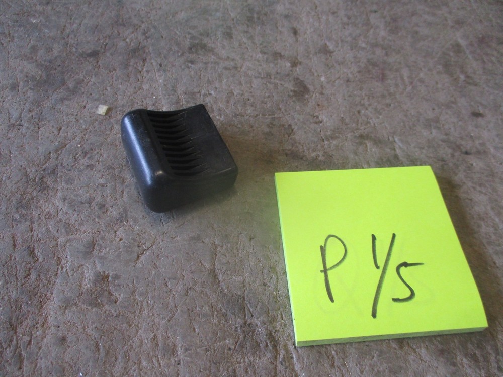 Nice Used Plastic Knob for Height Adjustment Lever on Drivers Seat HMMWV