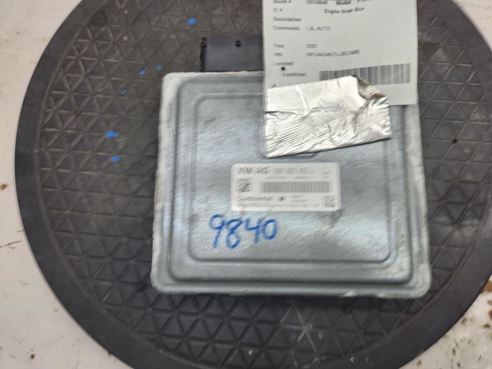 MACAN     2020 Engine ECM 762335
