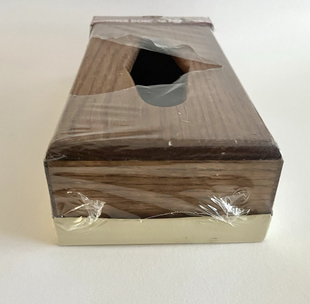 Vintage 1984 - Solid American Oak Tissue Box Dispenser - Donner