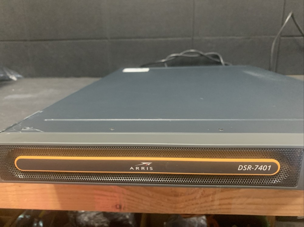 Arris Commercial Integrated Satellite Receiver DSR 7401 Transcoder. DSR-7401. Ex