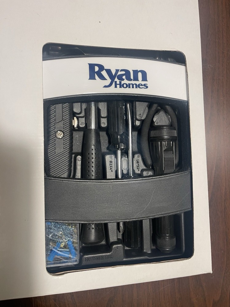 7-Piece Home Tool Set Kit, Essential Household Hand Tools with Plastic Storage