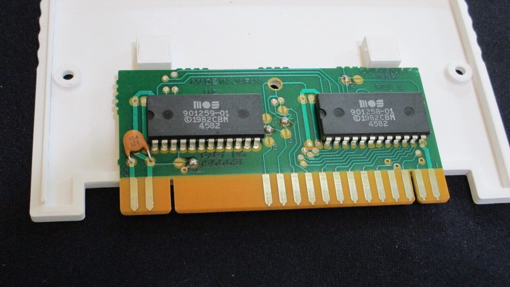 3D PRINTED COMMODORE VIC-20 CARTRIDGE CASE