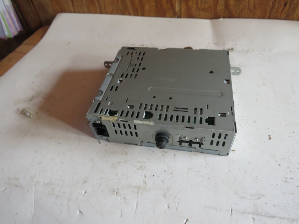 2006 06 VOLVO XC90 SINGLE DISC CD PLAYER