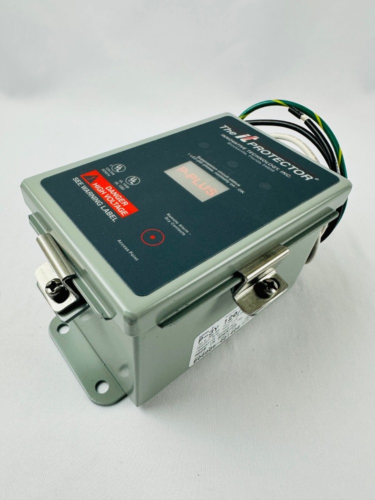 Innovative Technology P-PLUS P-3Y 120/208+C Surge Protector