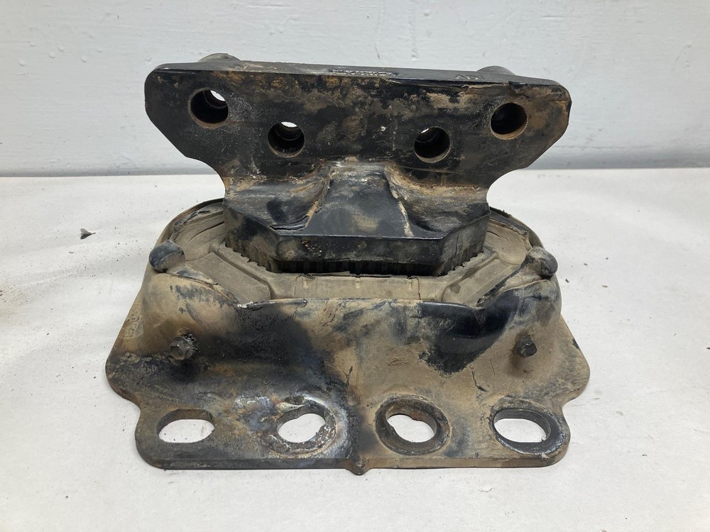 Cummins ISX15 Right/Passenger Engine Mount - Used