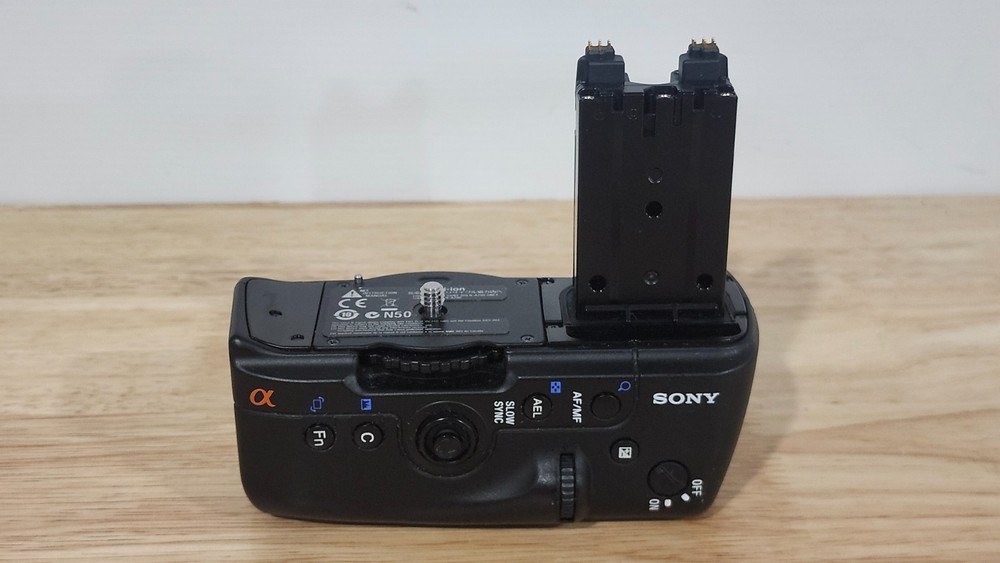 SONY VG-C70AM Vertical Battery Grip