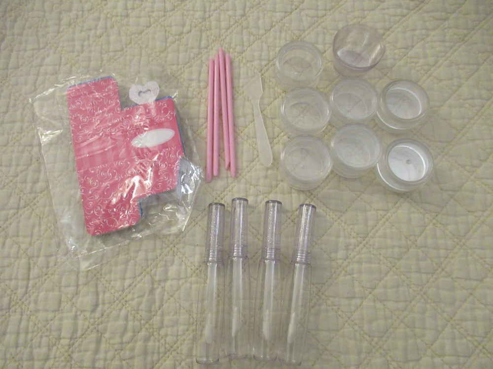 DIY Lip Gloss Accessories Kit (Tubes, Containers, Boxes)