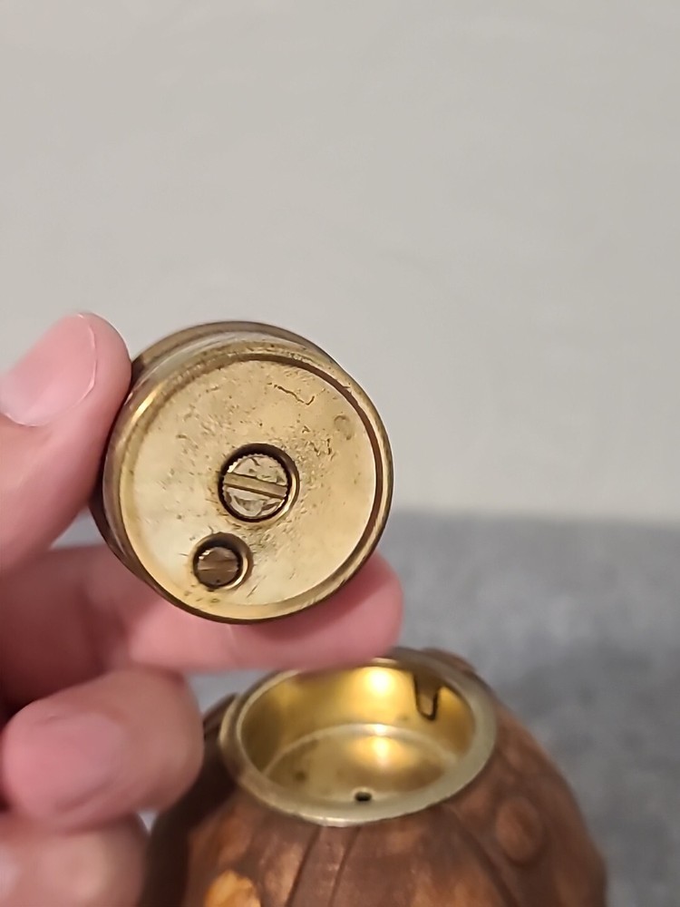 Handmade plaster lighter