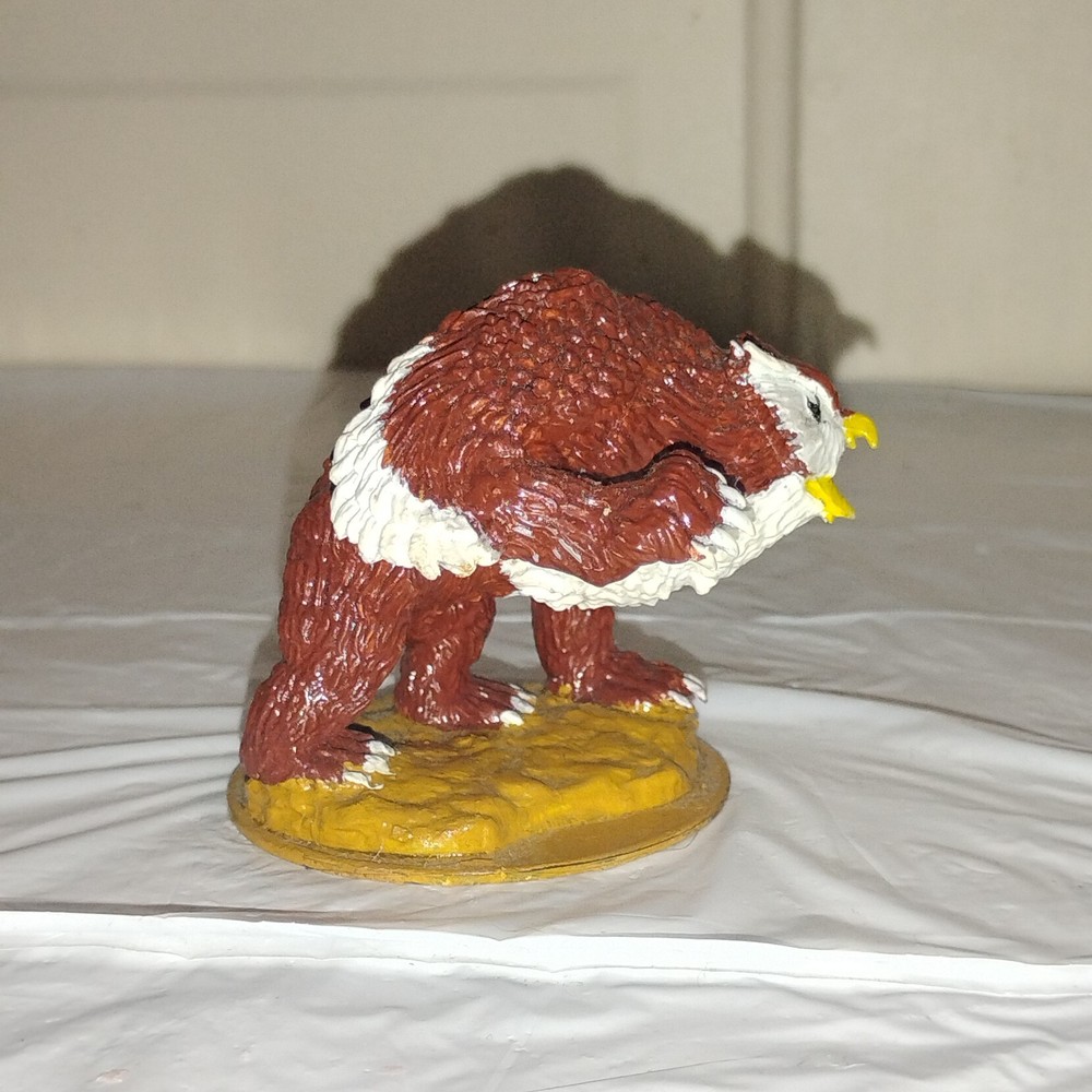 Painted D&D OwlBear on Base, Plastic, Brown/White