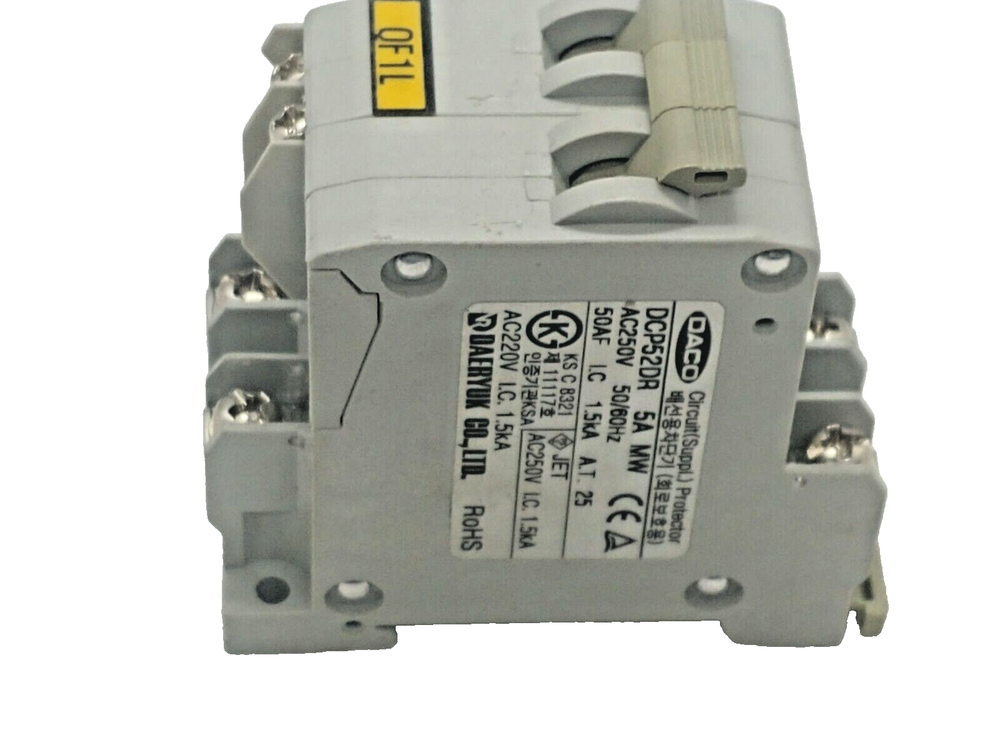 DACO DCP52DR / 5A / 250AC Circuit Protector