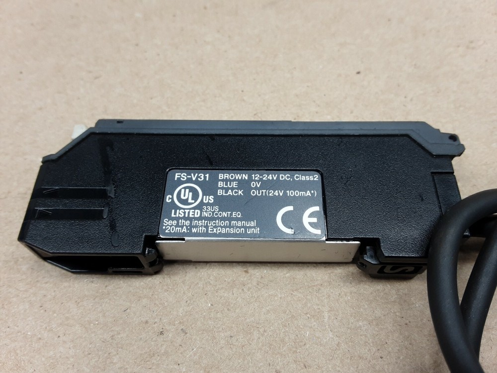 Keyence FS-V31 Fiber Optic Sensor #1002J5*AD