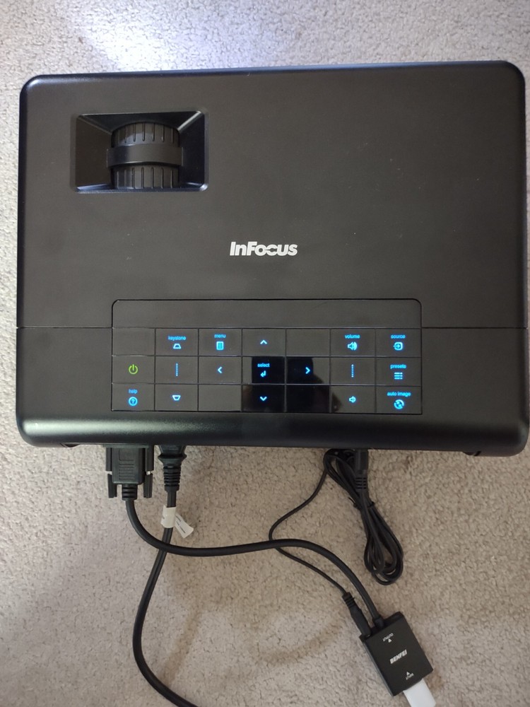 InFocus IN2116 DLP Projector