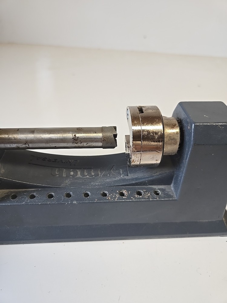 lyman universal case trimmer (Functional Poor Condition)
