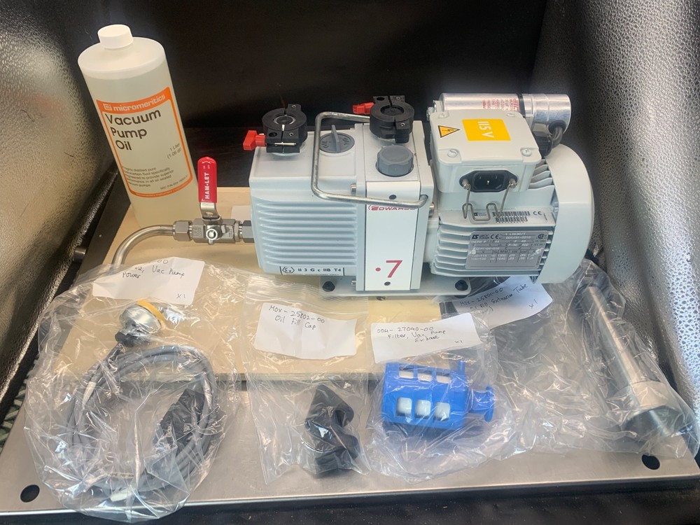 BOC Edwards E2M0.7 Rotary Vane Vacuum Pump