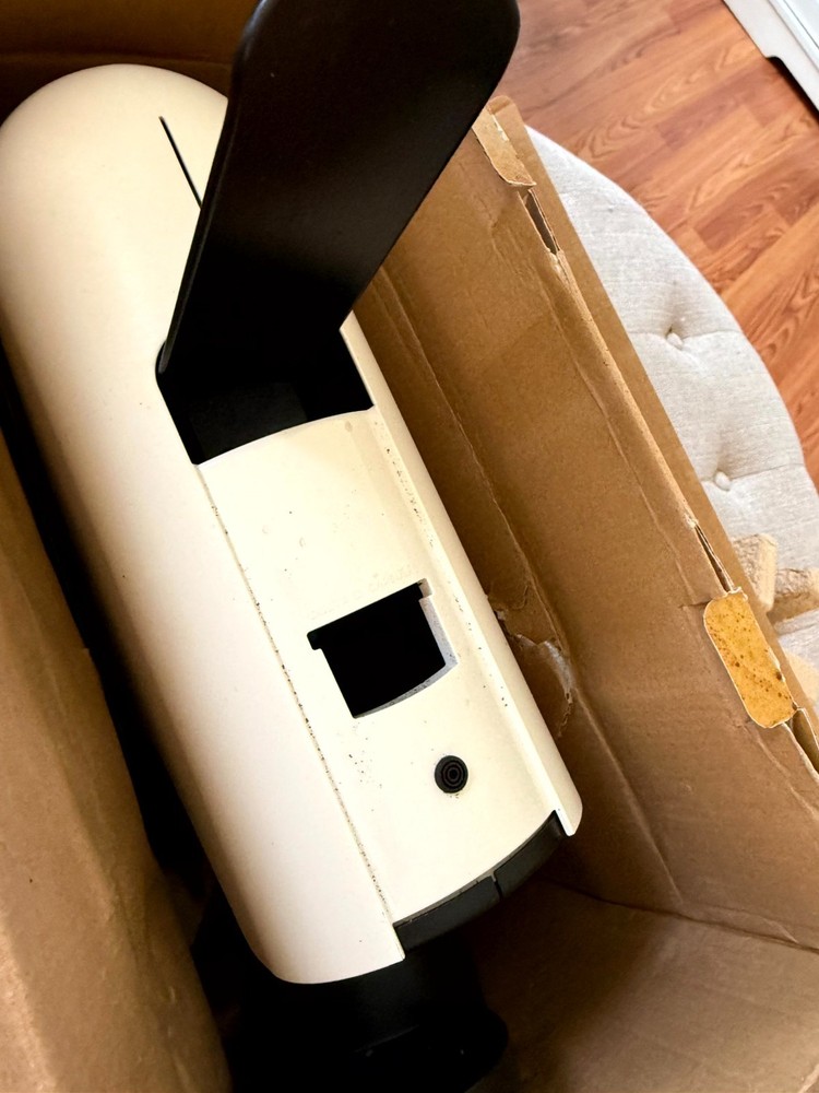 Delta Q Quick Capsule Espresso Machine — White, Programmable, 0.8L