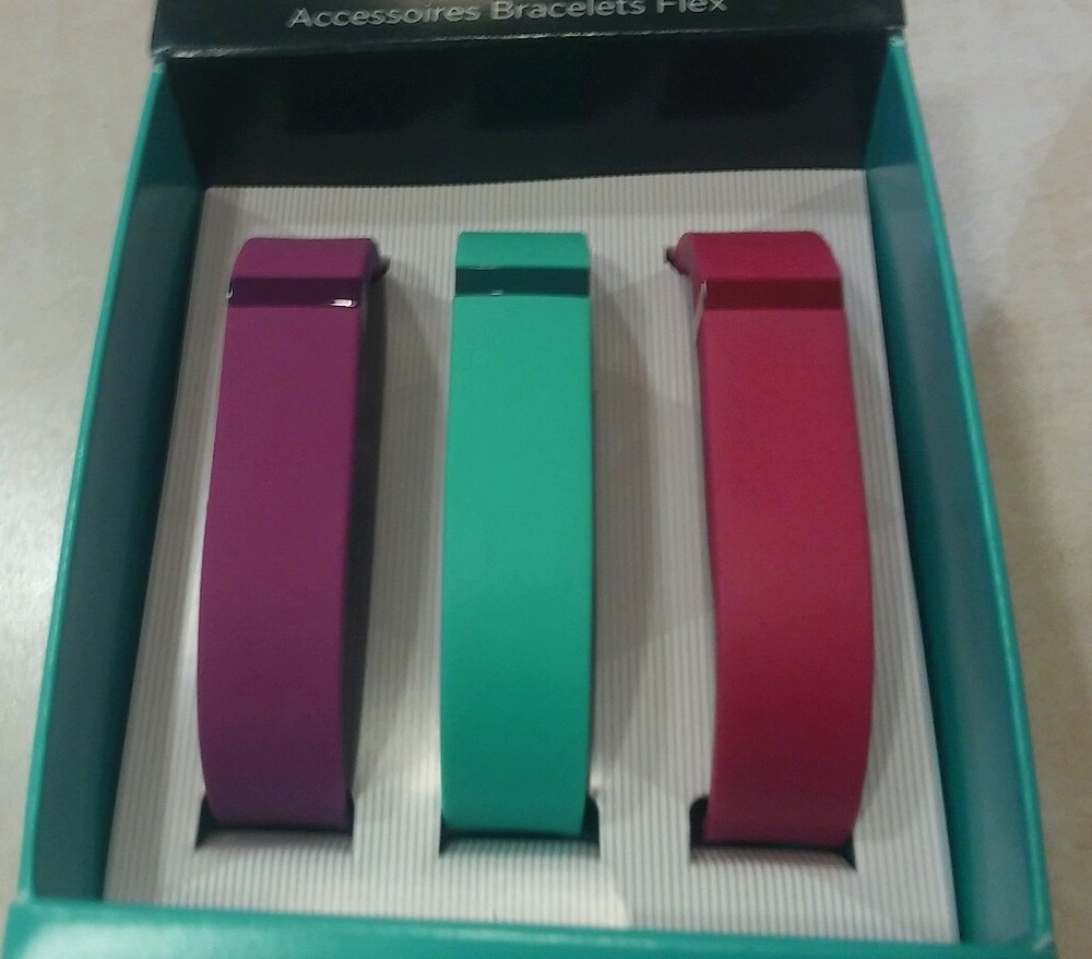 Fitbit Flex Wristband Accessory Pack of 3 No Tracker Size Small Open Plastic