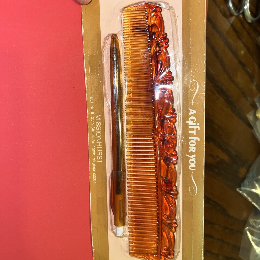 Missionhurst Comb and Pen set