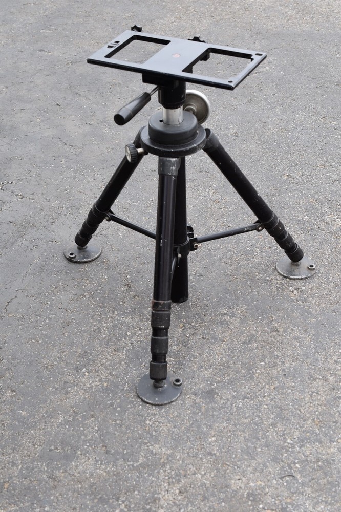 Renishaw tripod base