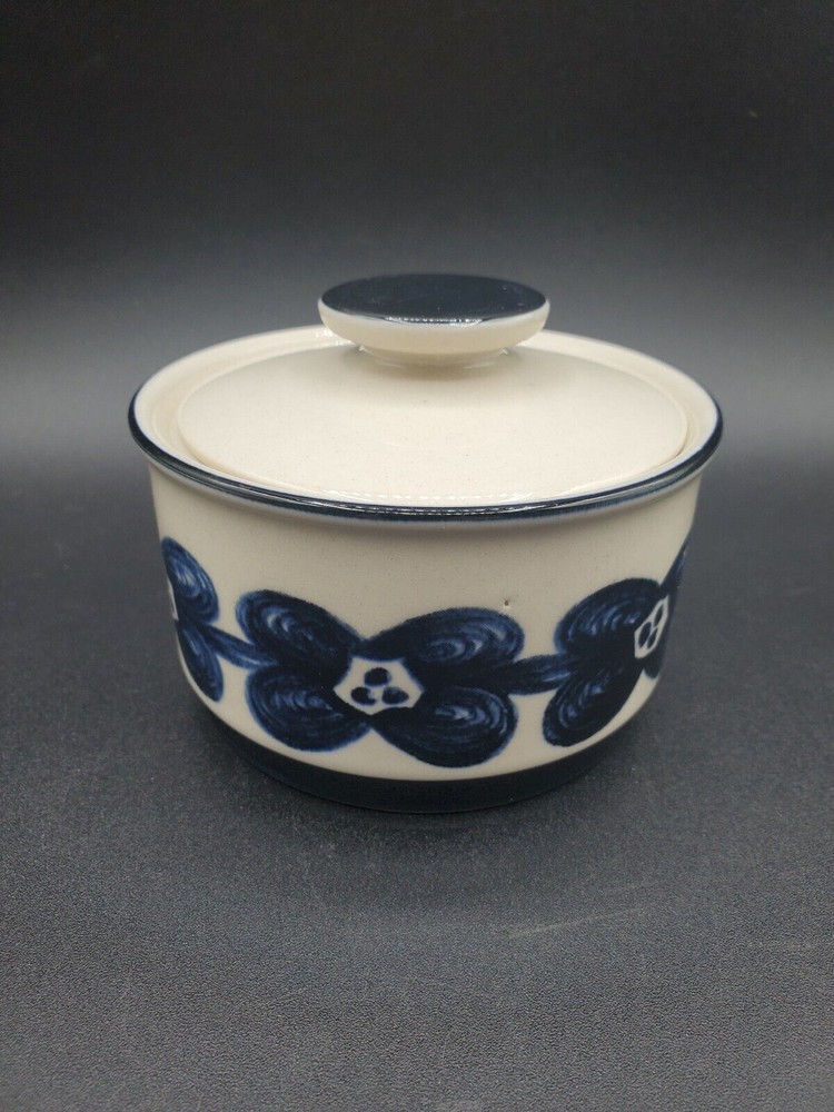 Sango Kalama Flower blue sugar dish
