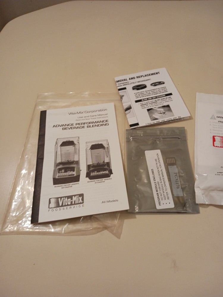 Vita Mix Drive Socket Program Chip PGM176 Set Genuine OEM Part 2006 XGN004
