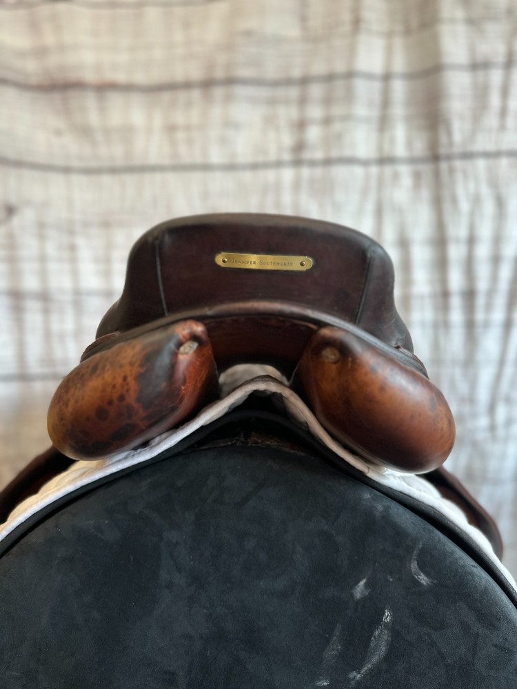 CWD 17.5 Jump Saddle SE02