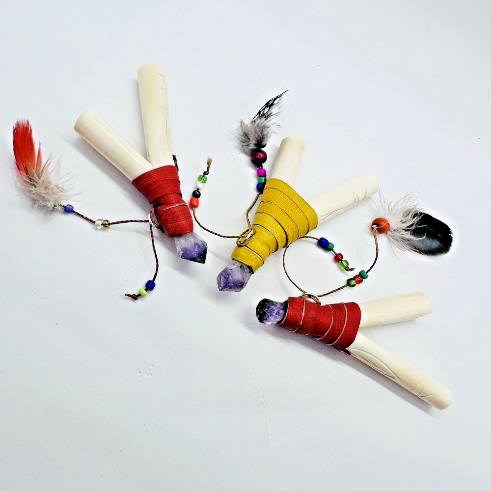 Kuripe Pipe with Feather, Leather and Amethyst | Llama Bone
