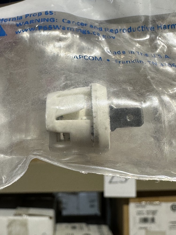 100110780 | 9005968015 | A.O. Smith Flammable Vapor Sensor (FV Sensor)