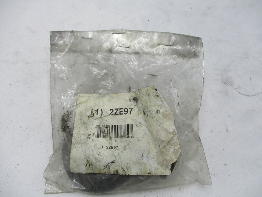 NEW CM 2ZE97 #4 HOOK