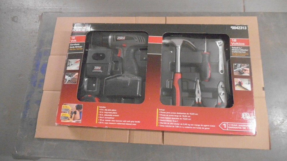 Task Force 18 volt drill, 3/8" chuck, with battery, hand tools, charger, case