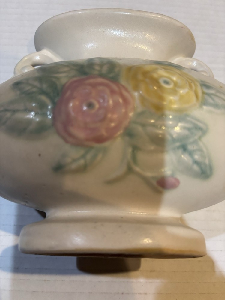 Vintage Hull Art Pottery Magnolia pattern planter