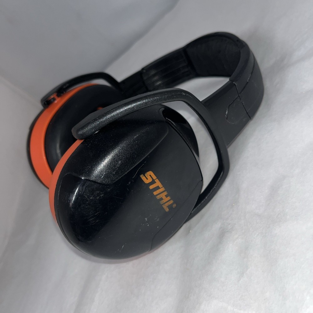 STIHL Pro Mark Hearing Protector Earmuffs , Black & Orange