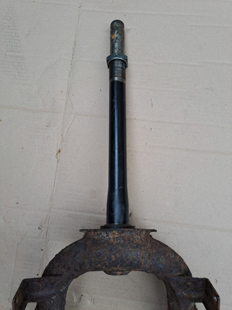 Aprilia Habana Custom 125 front steering column