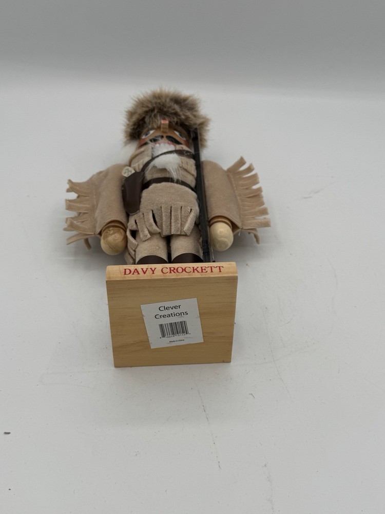 Davy Crockett 10 Inch Nutcracker