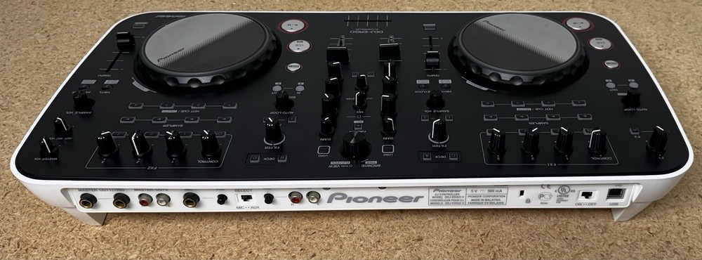 Pioneer DDJ-ERGO-V Digital DJ Controller ** Broken Button - Untested!!