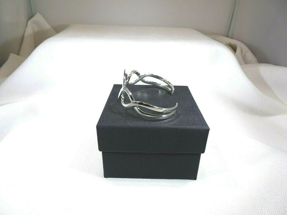Solid Sterling Silver Cuff Bangle- 18.cm