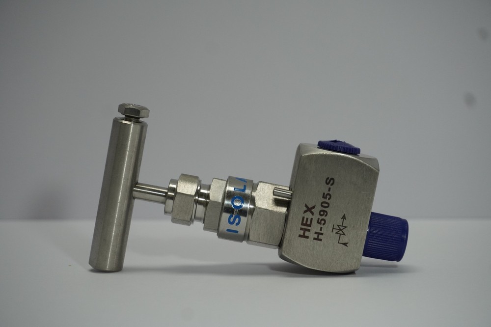 Hex Needle Valve HN29-22AMF