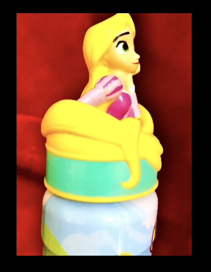Disney Repunzel (tangled) super miracle bubbles 8oz,refillable With 3D Topper