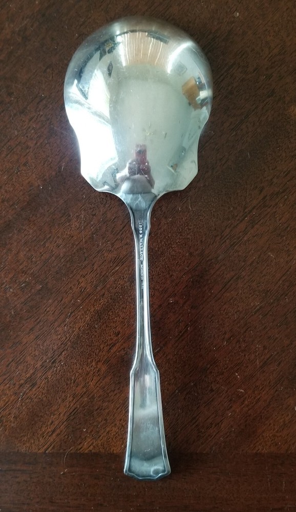 1855 R. Wallace Laurel Casserole Serving Spoon 9"