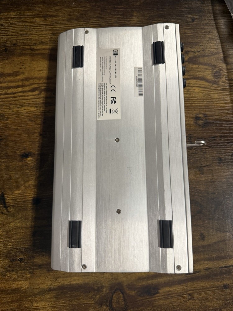 Native Instruments Kore 2 MIDI Controller USB Audio Interface NI KORE2
