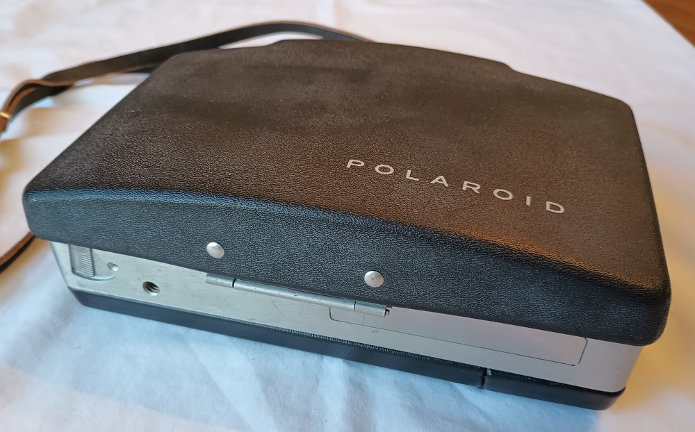 Vintage Camera Polaroid Automatic 100 Land Camera w/ Flash & Cold Clip, untested
