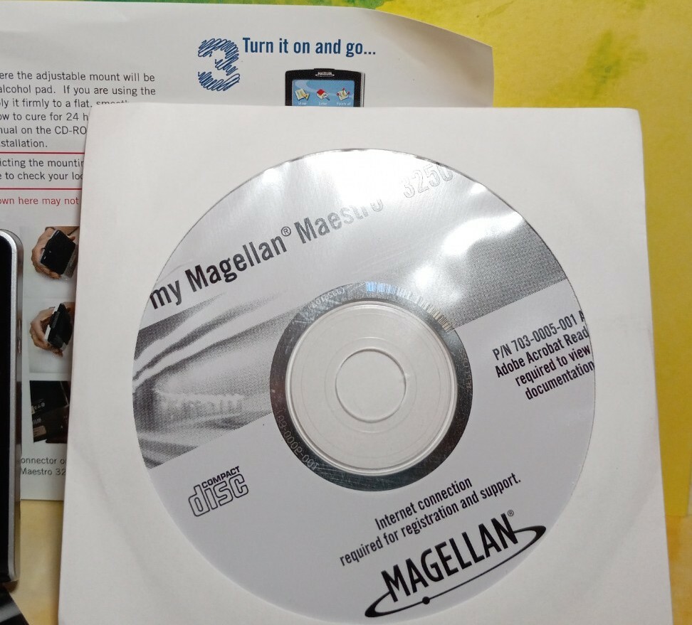 Magellan Maestro 3250 gps unit